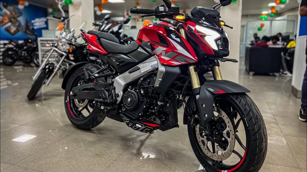 Bajaj Pulsar NS400Z: Is A Great Combination Of Performance Style And Power With A Strong Mileage Of 60kmpl
